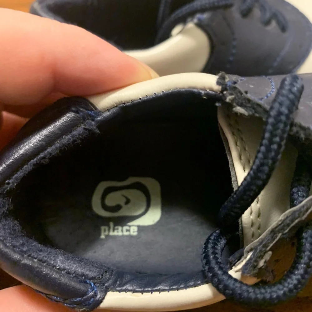 Classic Navy and cream Kids Shoes size8 royal wedding classic comfort school boy